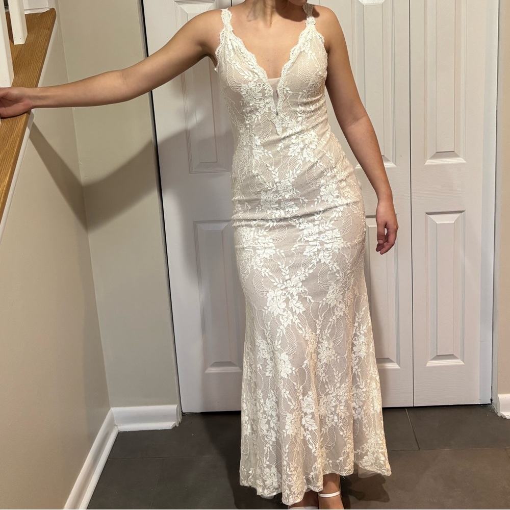 Xscape Ivory Lace V-Neck Bridal Gown